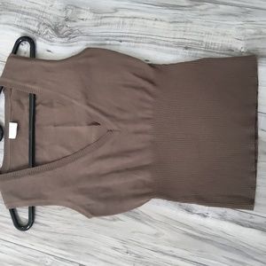 Suzy Shier knit sweater vest, size Med